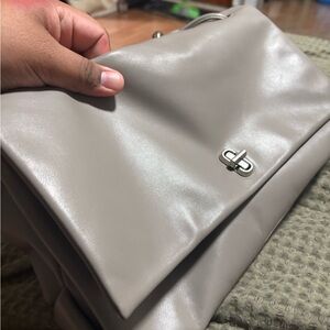Marc Jacobs Chic Gray Shoulder Bag